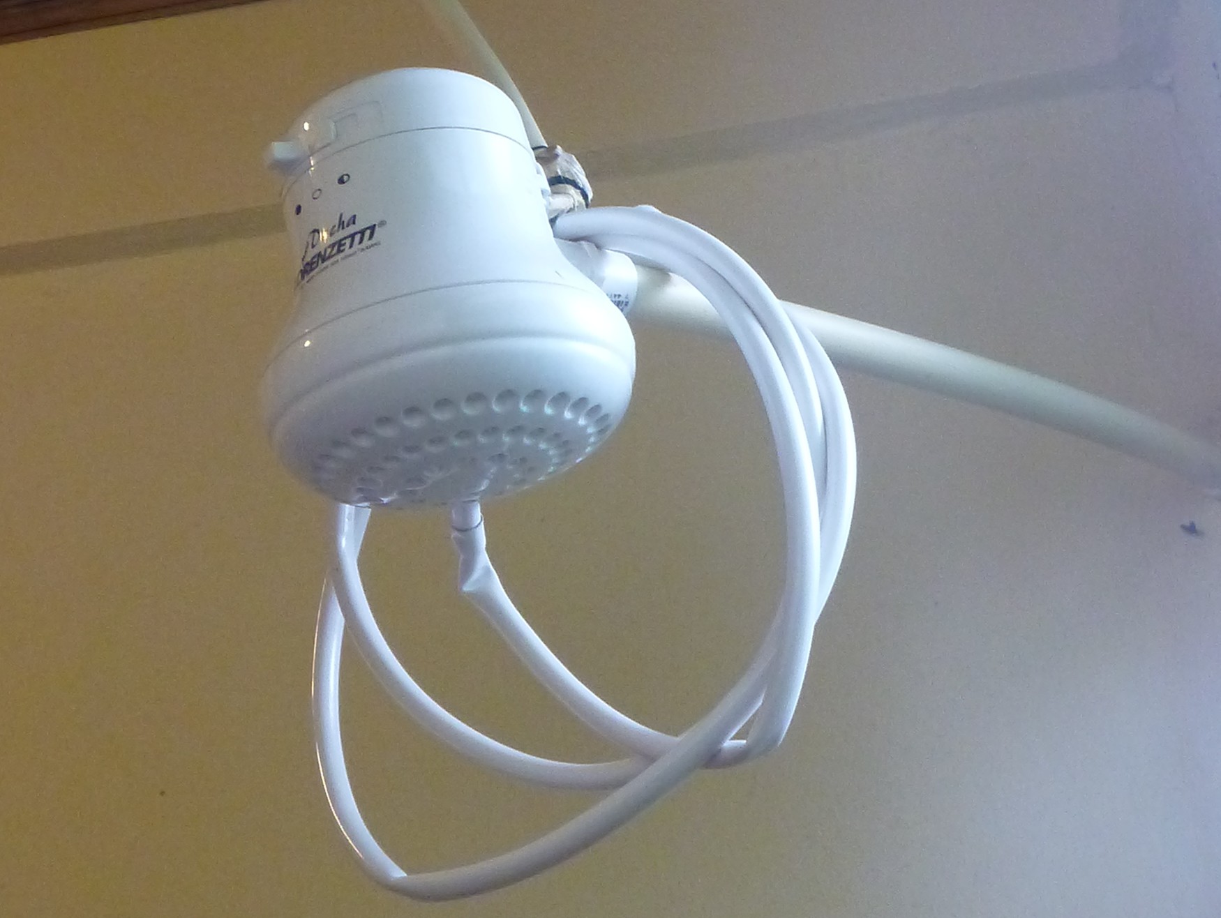 typical "hot" shower in Monteverde